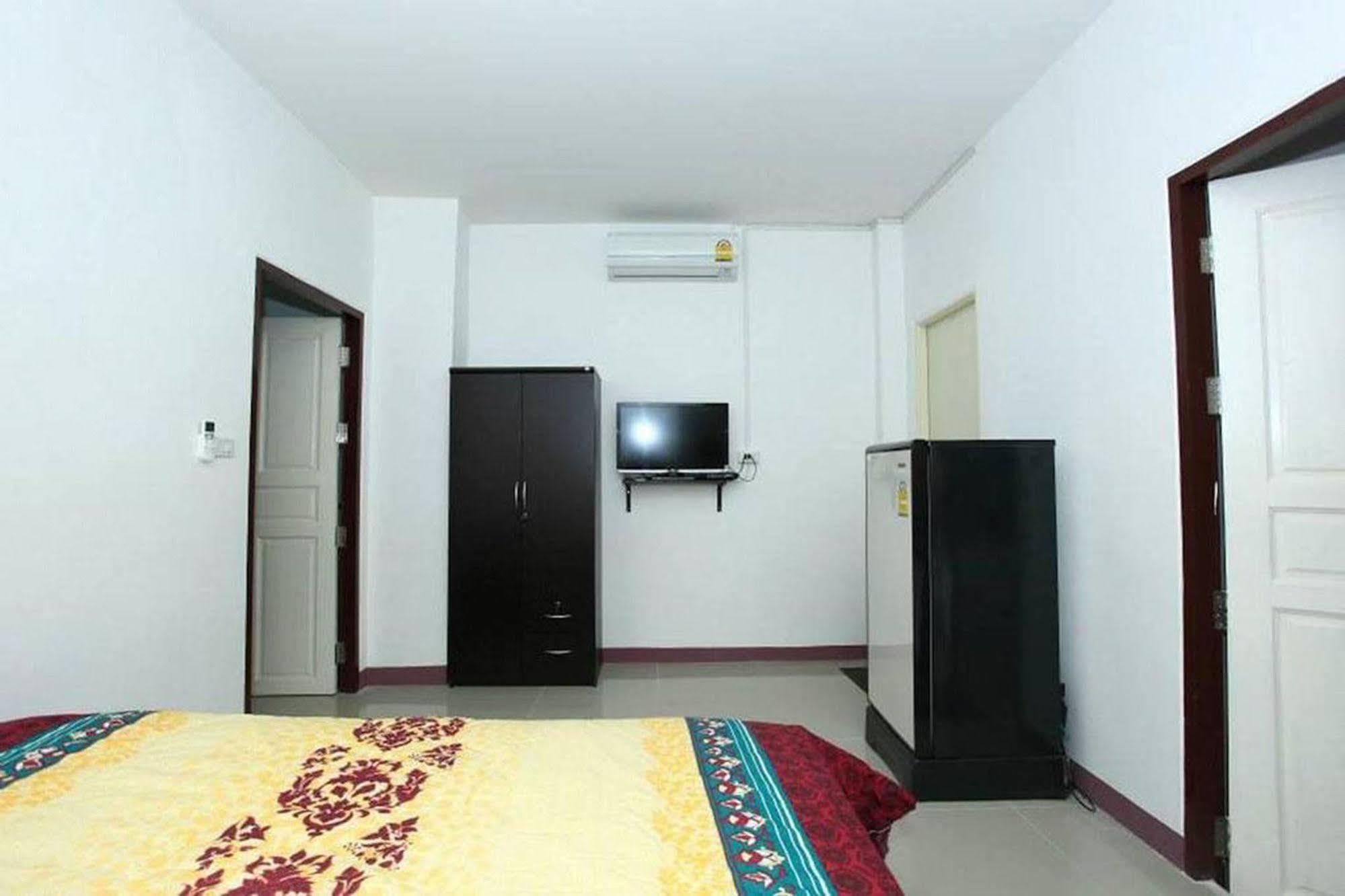 Just Chilling Home Ban Phang Phrao Exterior photo